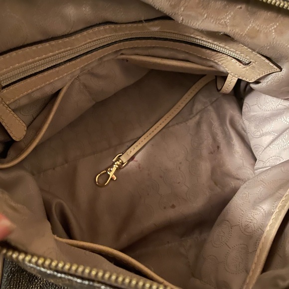 Michael Kors Grayson Bag - Picture 6 of 11